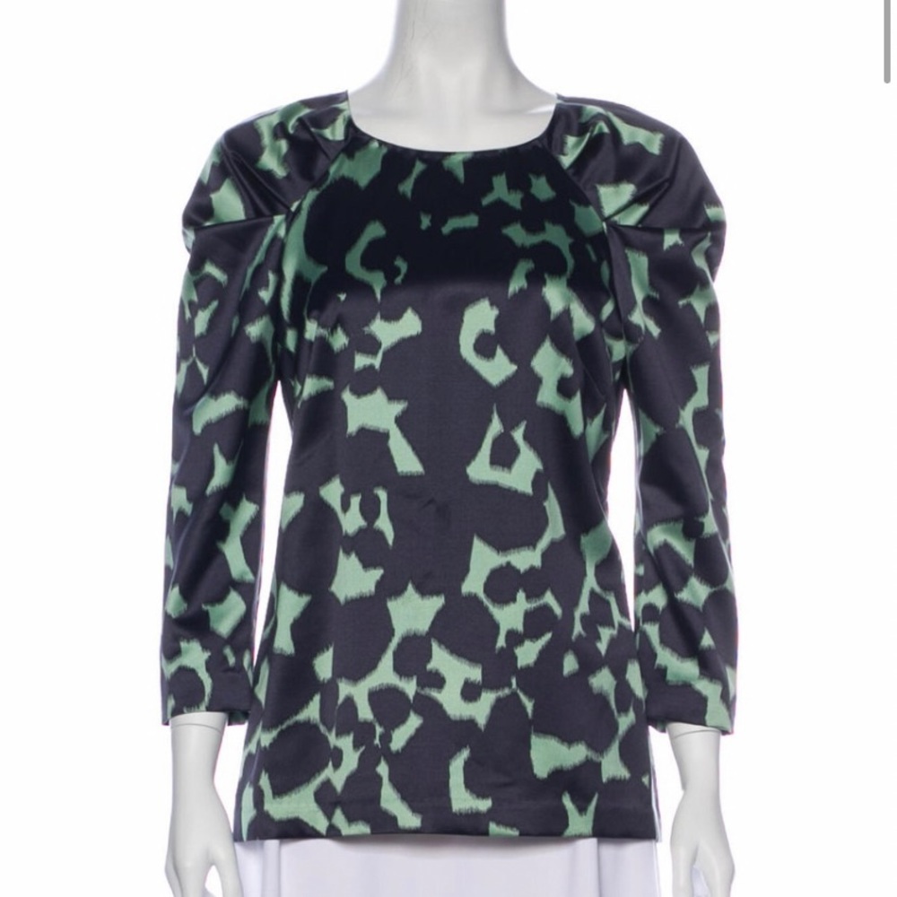 Lela Rose Blouse. Green and black. Wool and silk blend. Crew neck and 3/4 sleeve